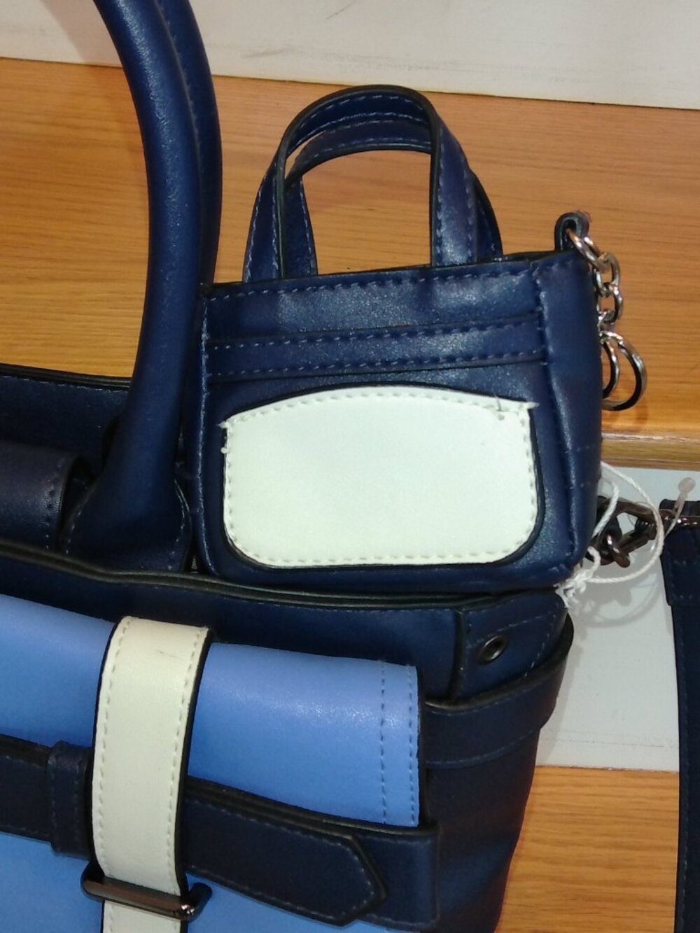 REED Boxer Belted Large Satchel w/Key Fob Charm NEW WITH TAGS! - Picture 4 of 11